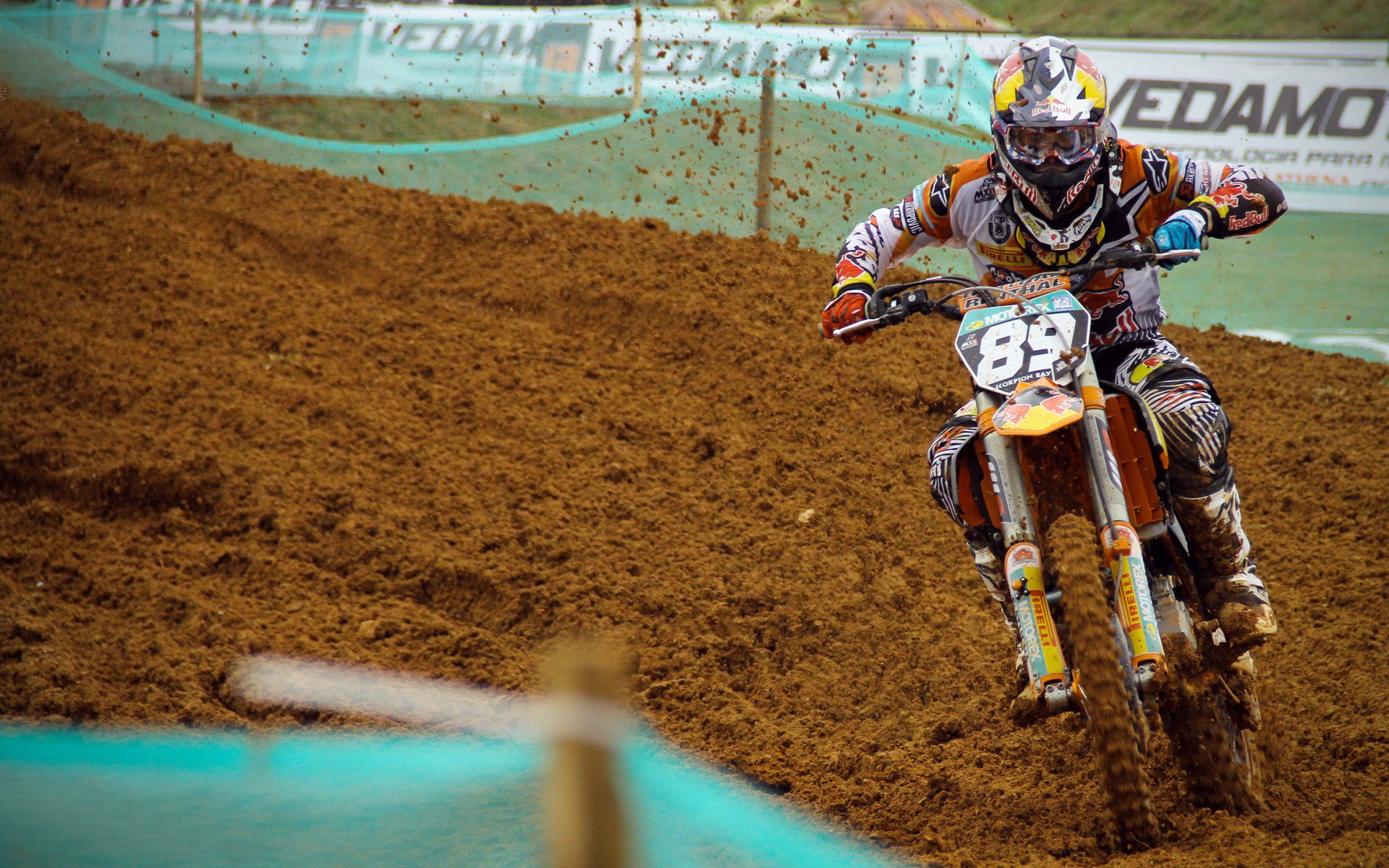 格纳布里闪耀全场,西班牙传控风暴轻取韩国